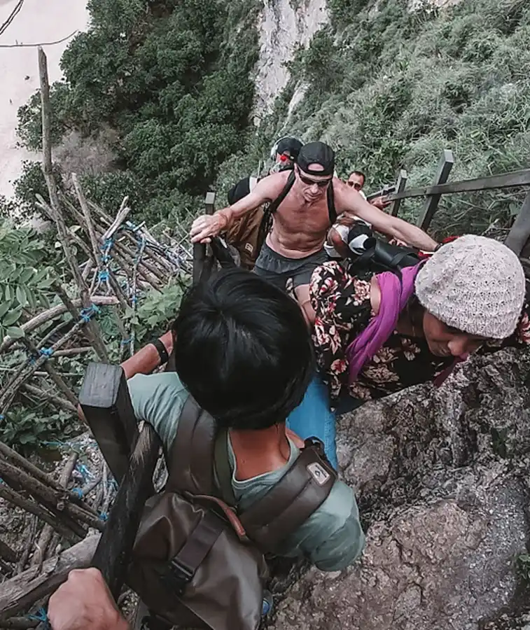 West Nusa Penida Adventure: Kelingking Hike & Crystal Bay